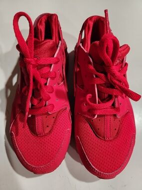 Nike Sneakers - Never Worn, Size 2